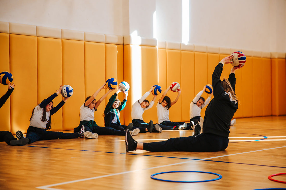Equipamiento esencial para centros deportivos y educativos: guía 2026
