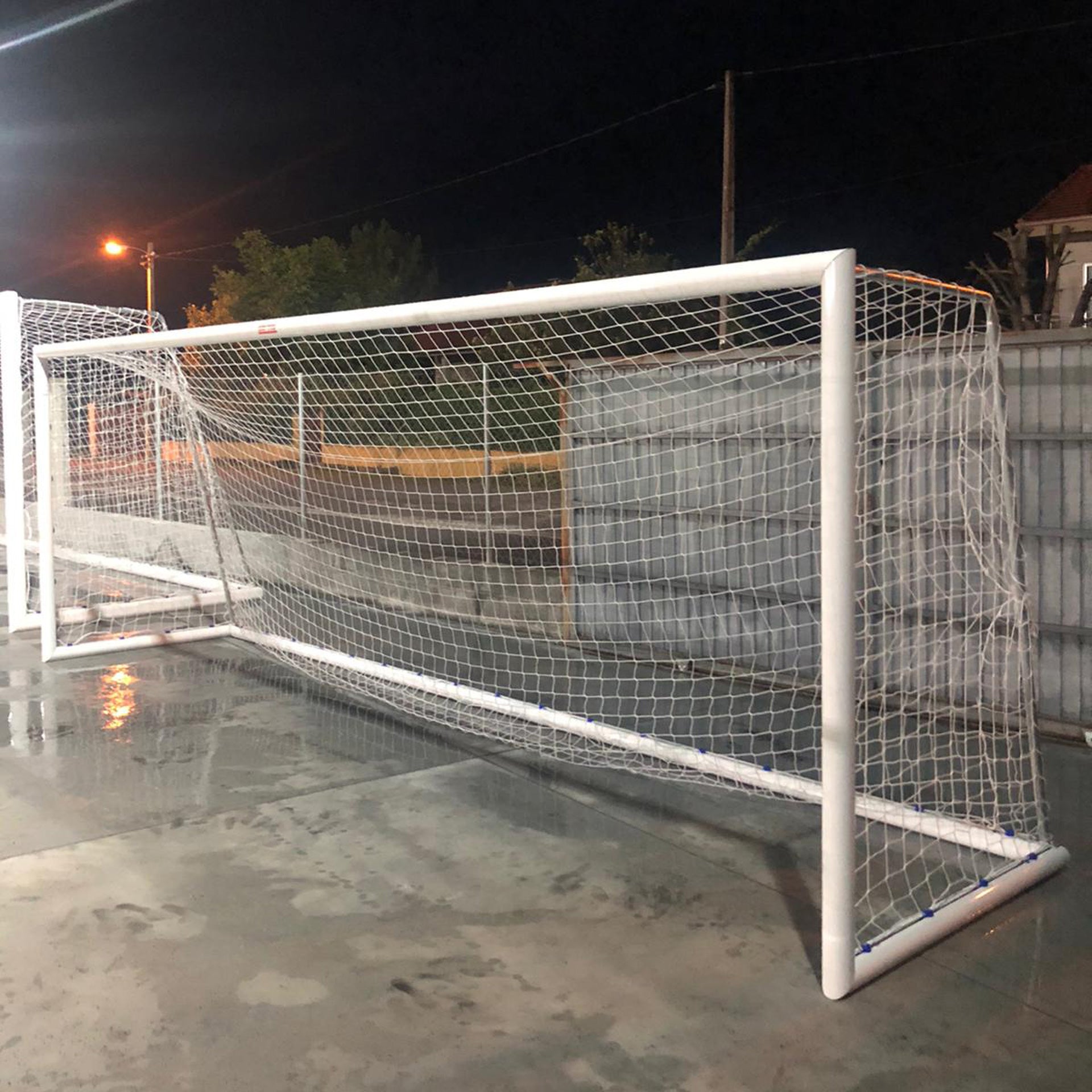 FOOTBALL 7 ALUMINUM 9O MM MOVABLE GOALS