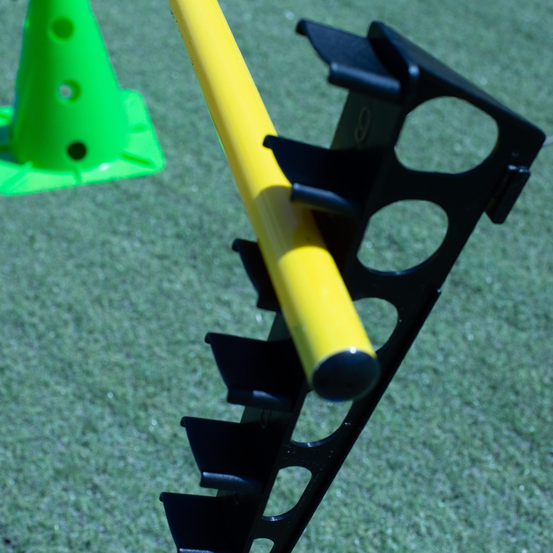 RULE WITH COUPLING FOR 32, 40 AND 50CM CONE WITH POLE AND RING HOLDER