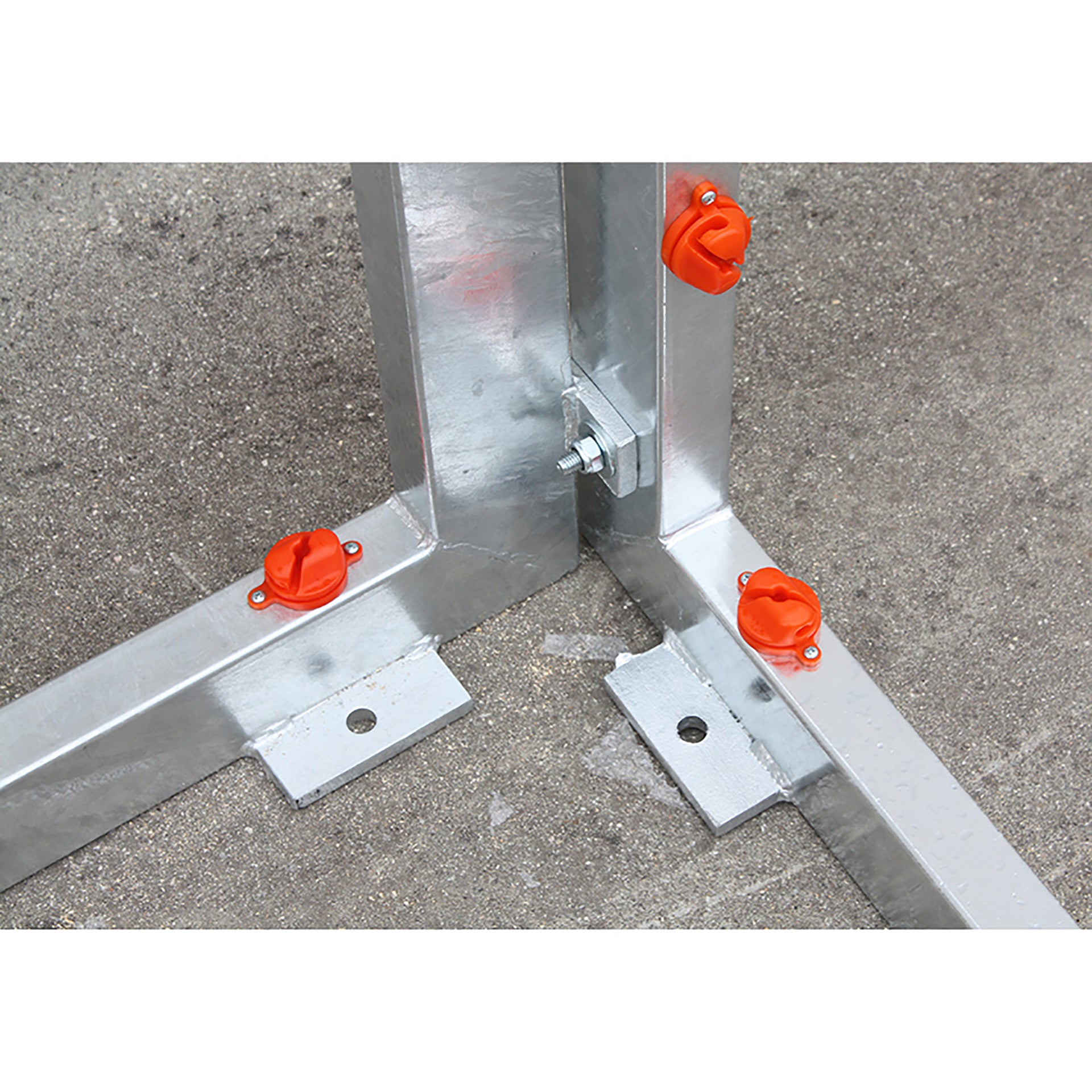 PAIR OF GALVANIZED INDOOR SOCCER/HANDBALL GOALS - BASKETBALL HOOP