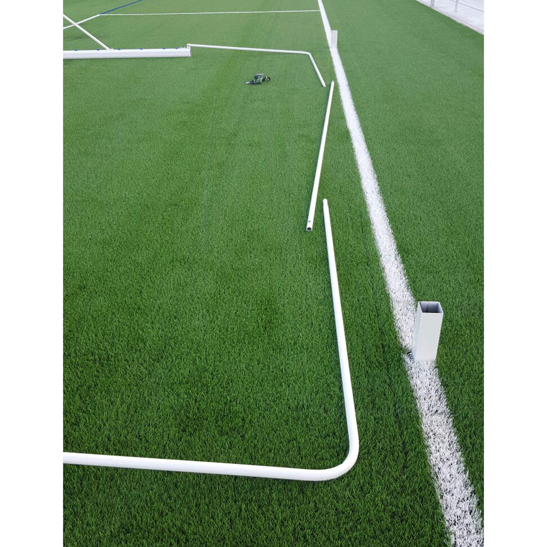 SET OF 2 SOCCER GOAL BASES FOR NET COLLECTION